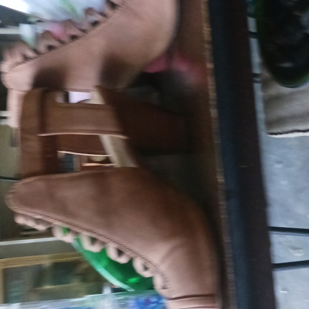 Shoes - Picture 2 of 3